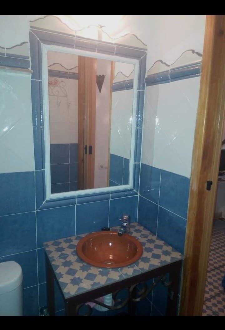 Salgai  estudioa  Cádiz